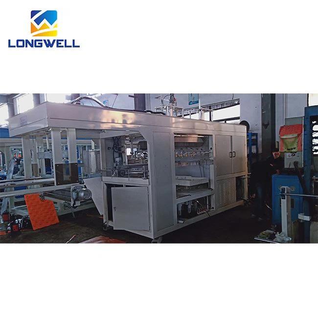 हीटफ्लोर फोम लैमिनेटिंग के लिए प्लास्टिक वैक्यूम बनाने की मशीन